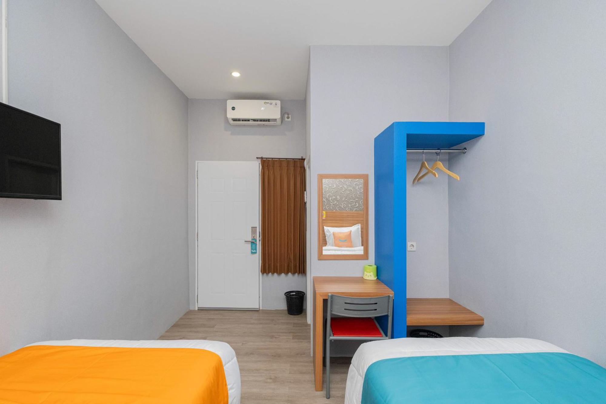 Sans Wm Hotel Blitar Exteriér fotografie
